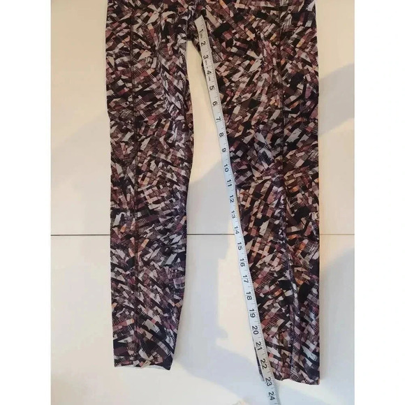 Lululemon Fast Free Multicolor size 6. - Picture 8 of 8